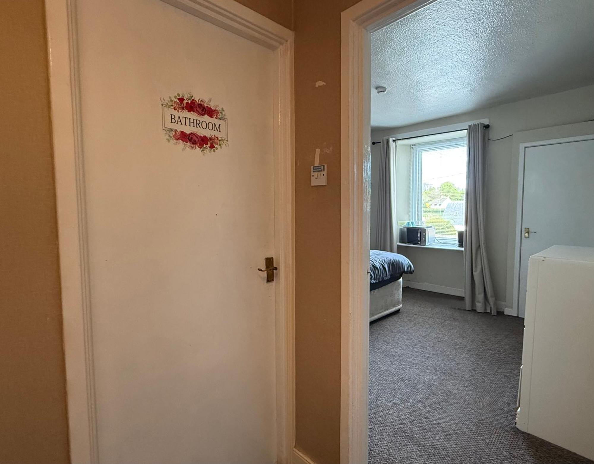 Self Check In Room Accommodation Only The Castle, Coldstream Exterior photo